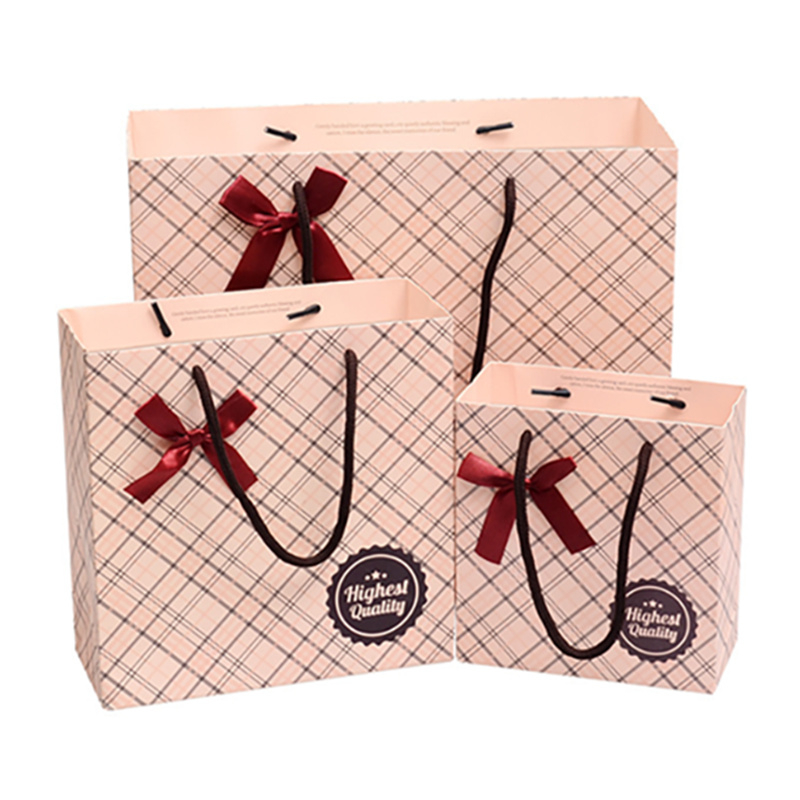 China manufacturers custom cheap packaging paper bag for cosmetics