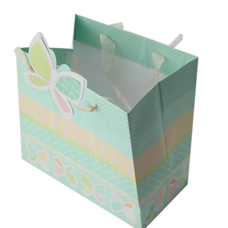 2020 Custom Luxury small gift paper bag,paper gift bag with ribbon
